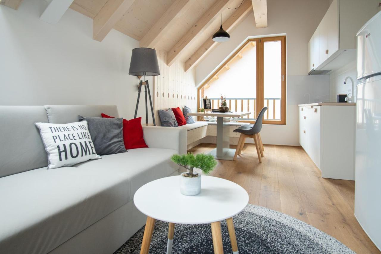 Apartment Spica - Private Parking Kranjska Gora Bagian luar foto